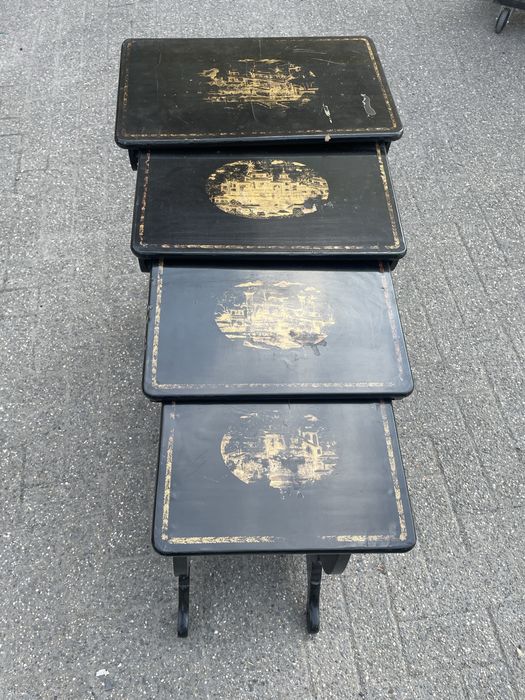 Set măsuță vechi de colecție