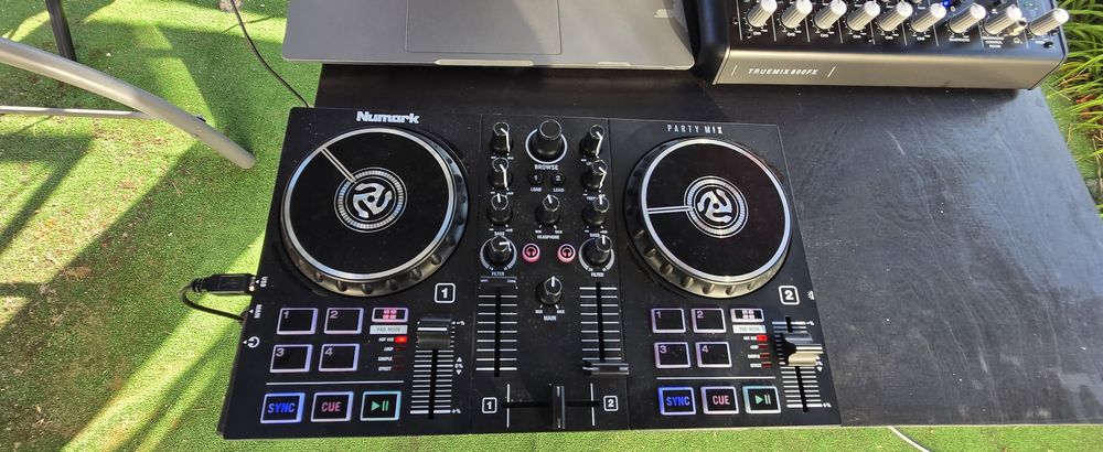 Пулт за DJ Numark