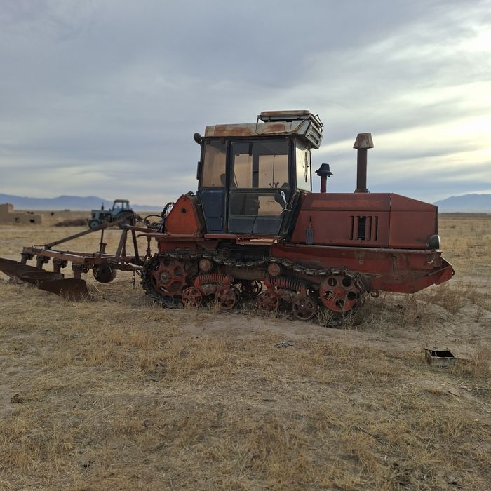 Вт-150 трактори сотилади