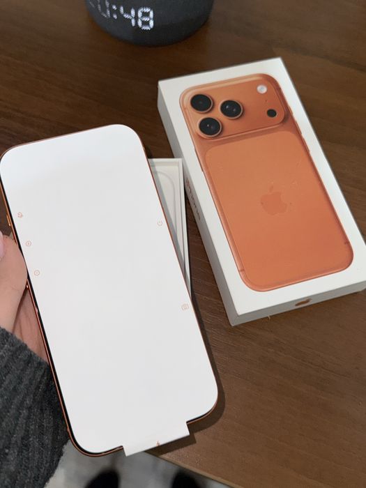 Продам 17 про 256гб