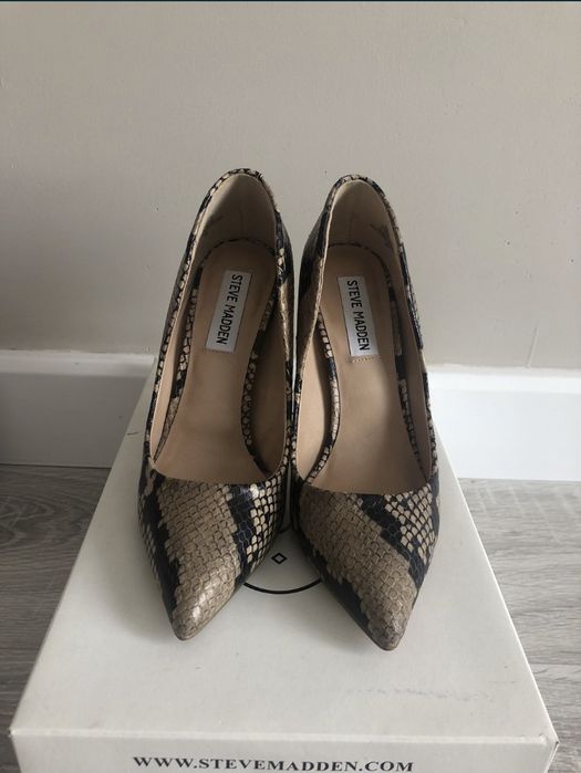 Продам оригинальные туфли Steve Madden