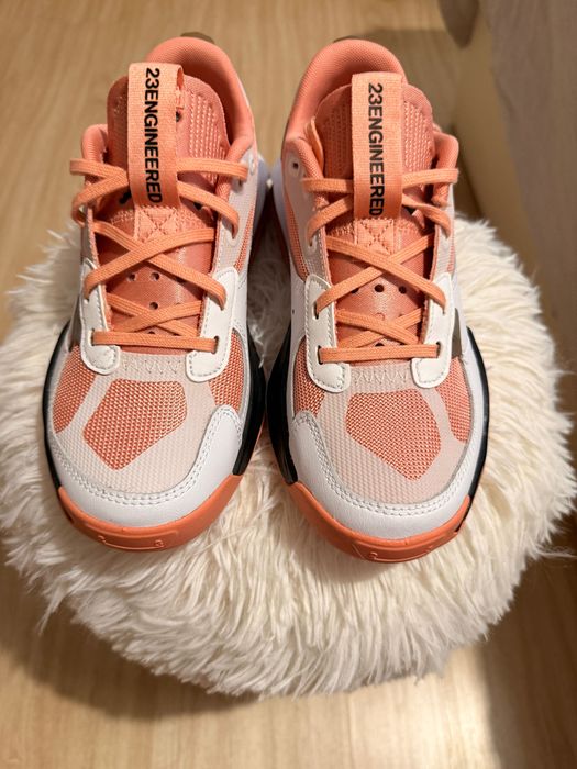 Маратонки Nike Jordan AIR 200E