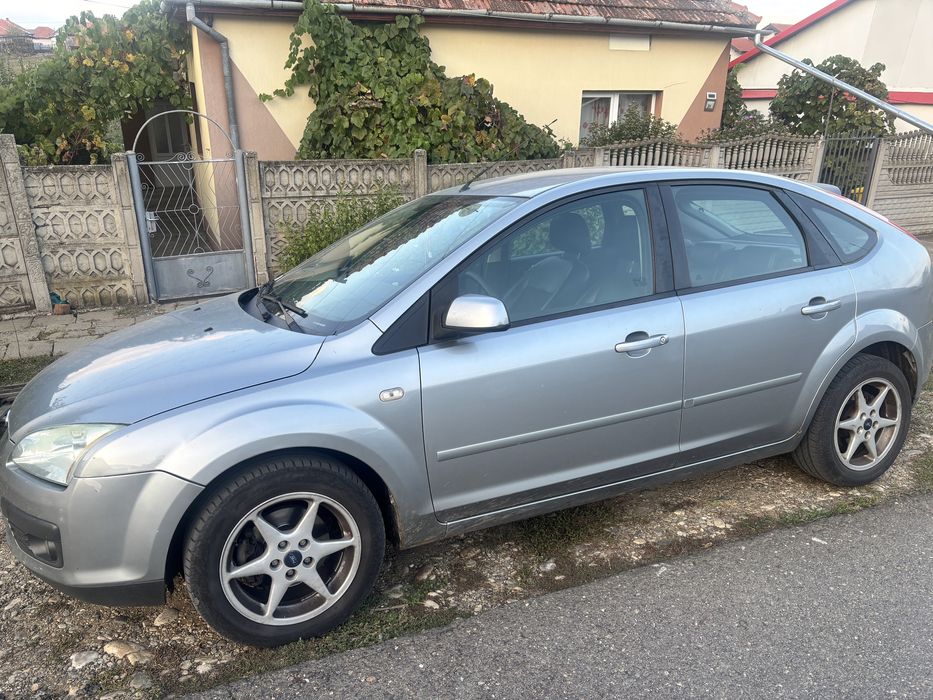 Ford focus 1.6 benzina + GPL