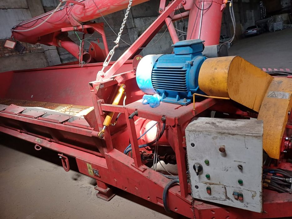 Шнековый погрузчик