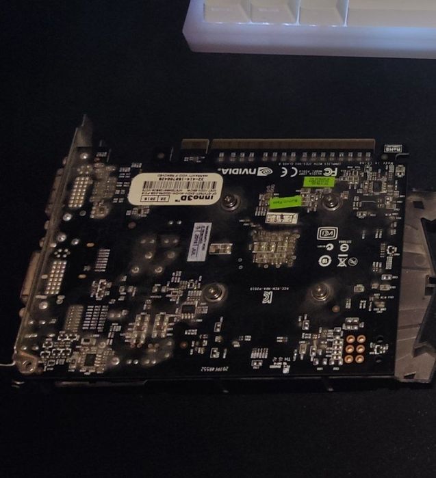 Видео карта 750 ti