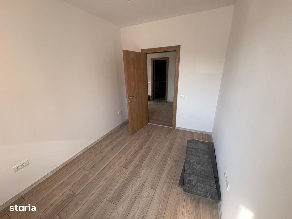 Apartament 3 camere, metrou Aparatorii Patriei