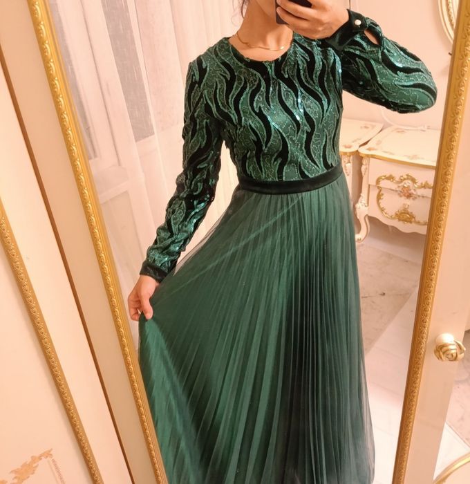 Вечернее длинное платье