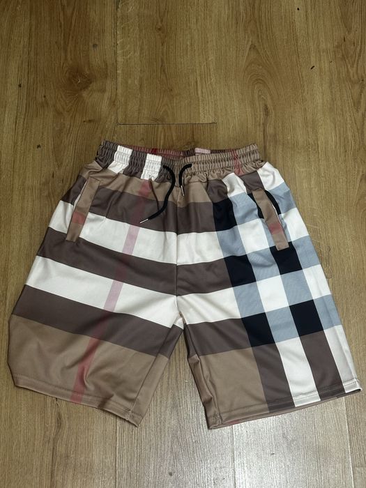 ХИТ ЦЕНА!    BURBERRY бански шорти мъжки
