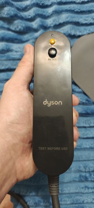 Продам Dyson airstrait