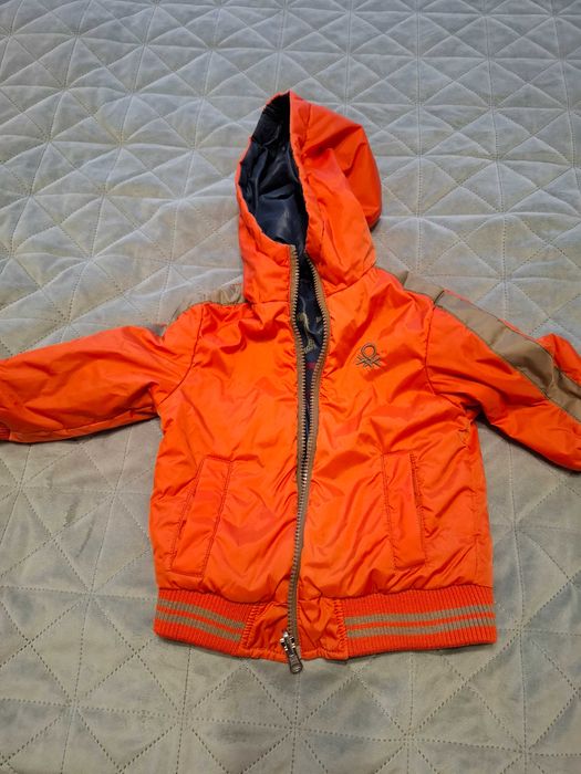 Двулицево есенно яке Бенетон за момче 6-9 месеца