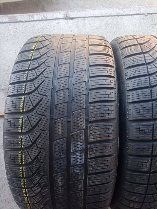 2 anvelope de iarna Pirelli 265/35 R19 dot 4520