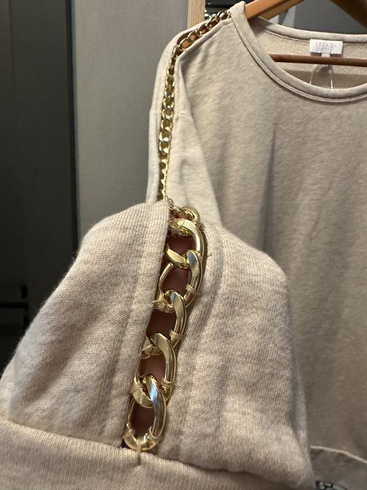 Escada bluza bumbac cu lanturi metal auriu pe maneci
