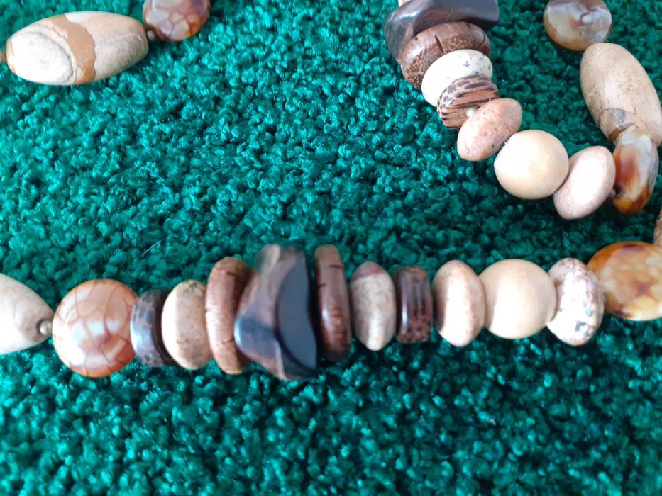 Ожерелье из натуральных камней