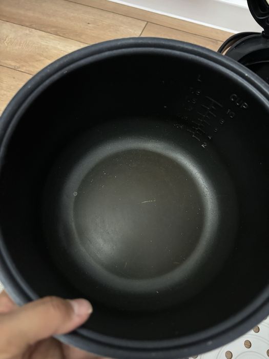 Продаю Мультиварку редмонд