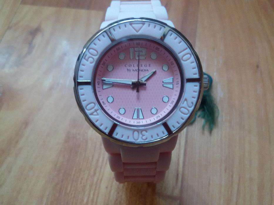 Ceas College By Mondia De Dama(Nou)