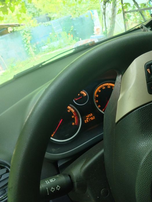 Vând Opel Corsa D – 5 Uși – Arată și Rulează Excelent!