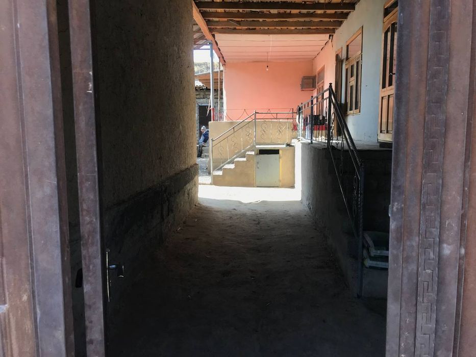 Срочно ховли сотилади. Таш обл.