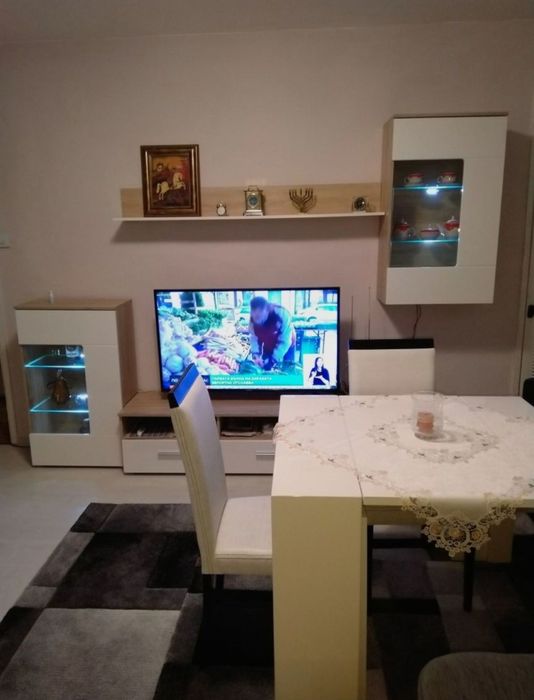 Дава се под наем Тристаен апартамент в Стара Загора, Опълченски - 60 кв.м за 650 € - Снимка #2