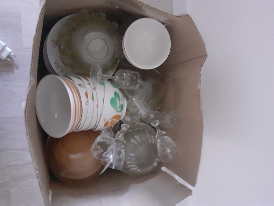 Ыдыс аяктар сатылады