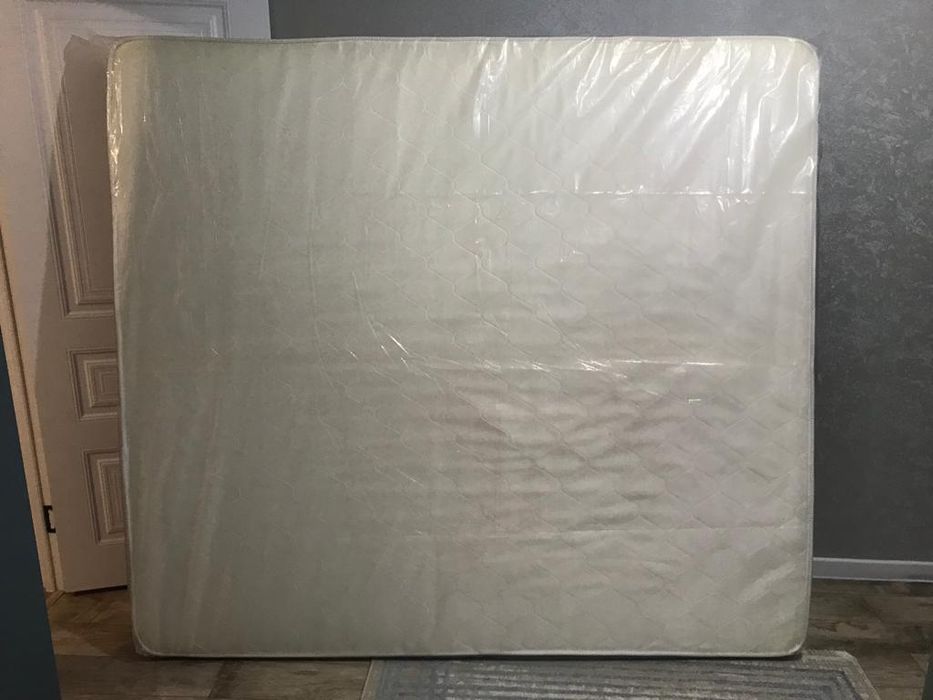 Матрас. Для спальня.