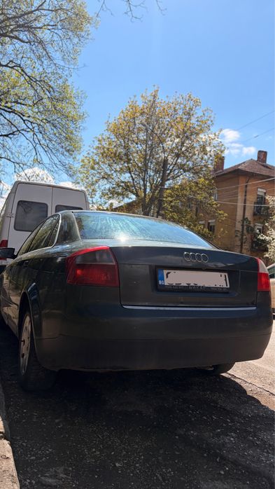 Продавам Audi A4