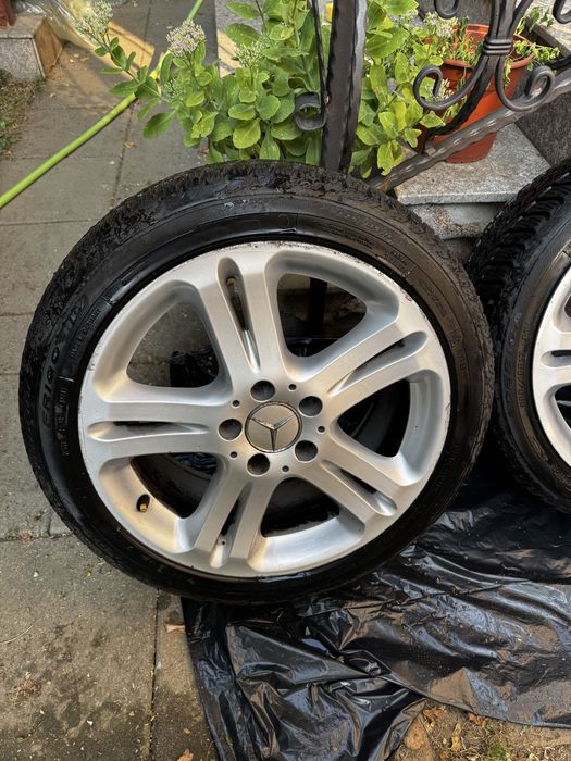Jante originale Mercedes W211 R17 + anvelope iarnă Debica 235/45 R17
