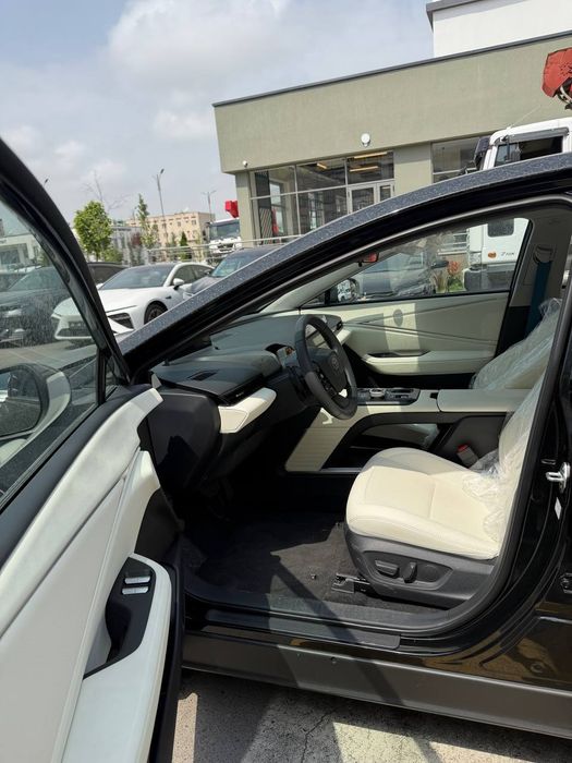 Tayota electr 500 km ful pazitsiyasi