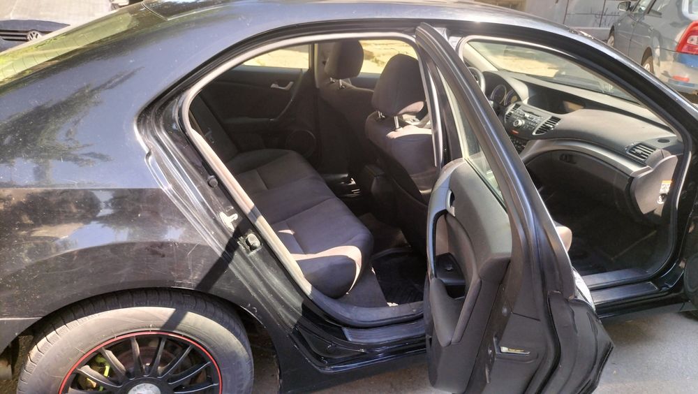 Vind Honda accord