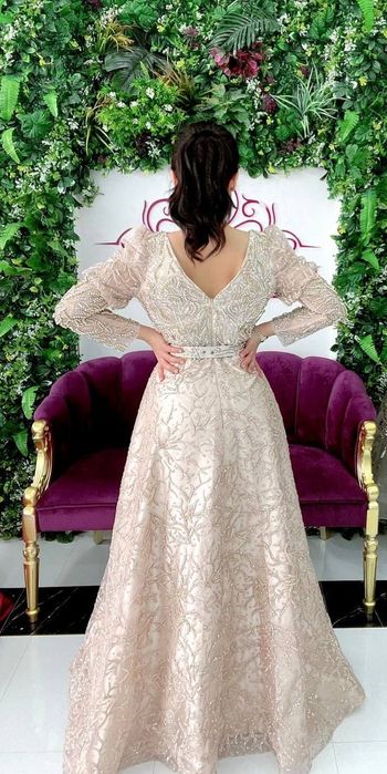 Продам Новая, Вечерняя платье