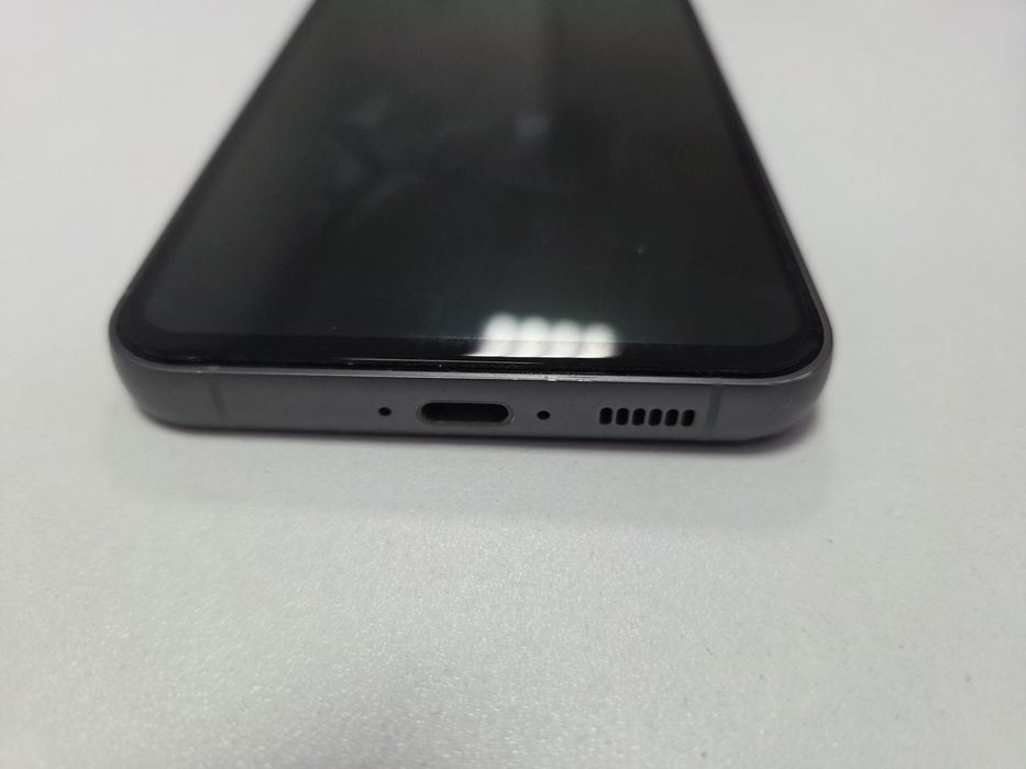 Продаю Samsung S23fe