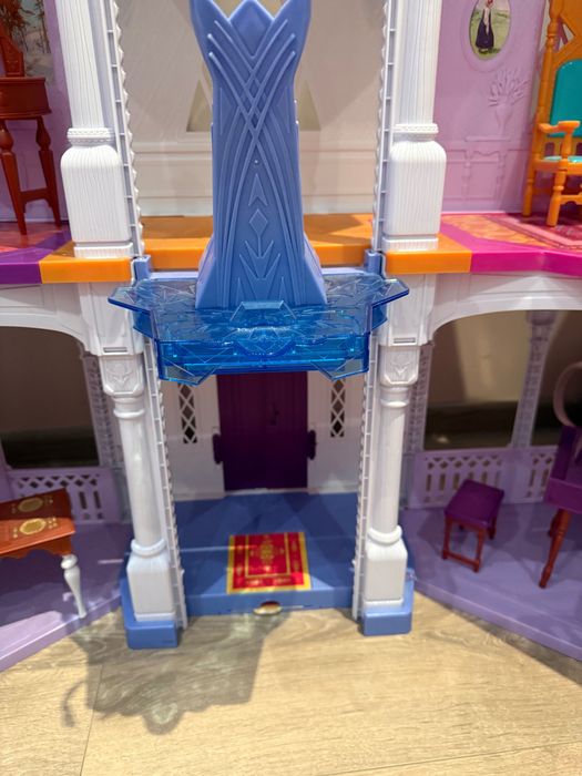 Замък Замръзналото кралство