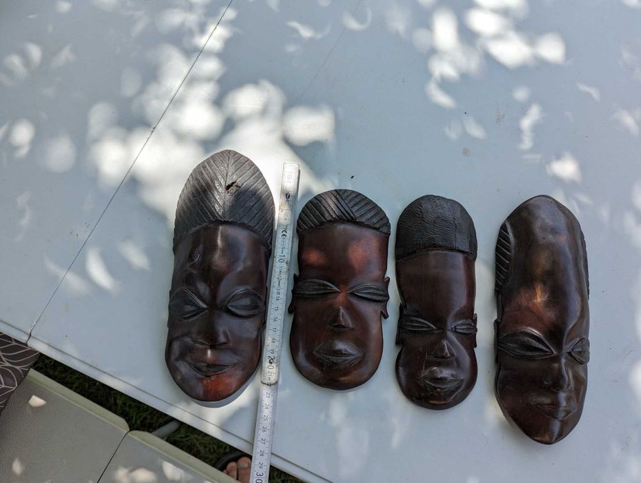Măști artizanale sculptate manual lemn mahon!
