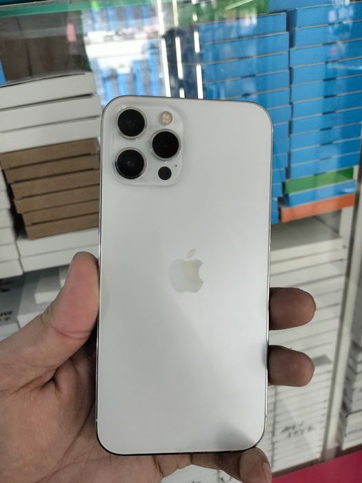 Айфон 12 про мах 128 ёмкост 77
