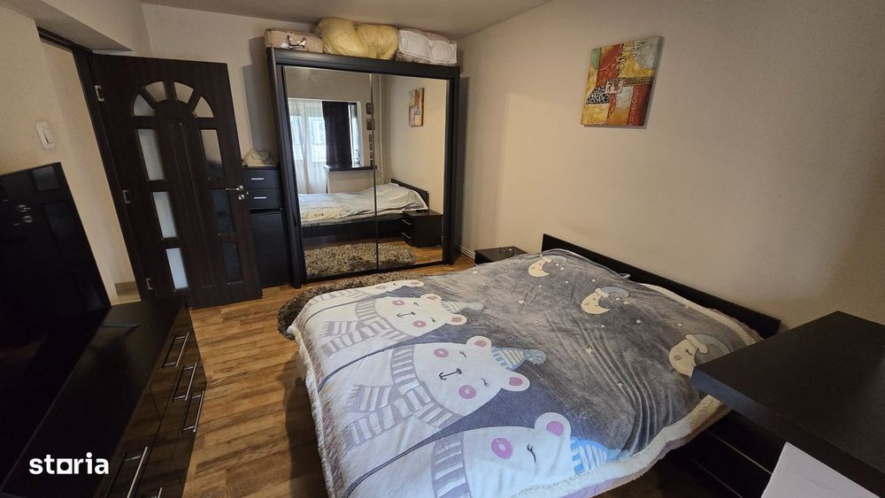 Apartament cu 3 camere de vanzare, etajul 1, Focsani