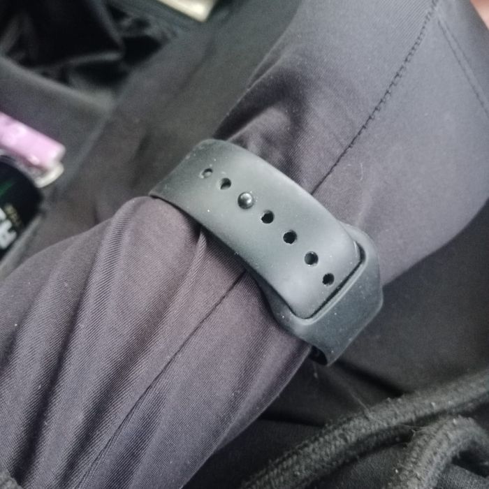 Срочно продам электронные часы