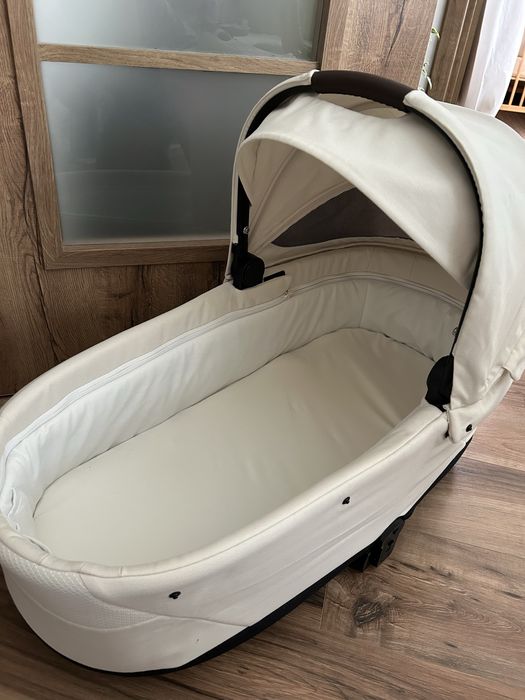 Кош за новородено Cybex Cot S Lux + подарък