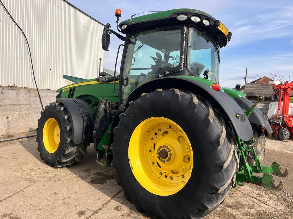 John Deere 8370R