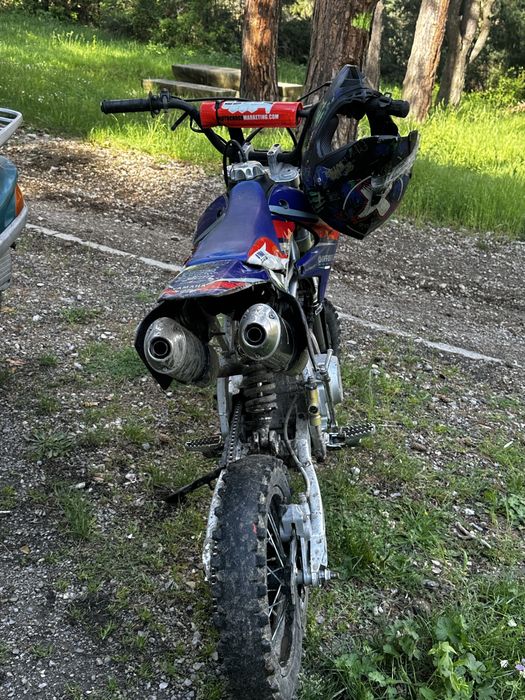 Продавам кросов мотор Yamaha