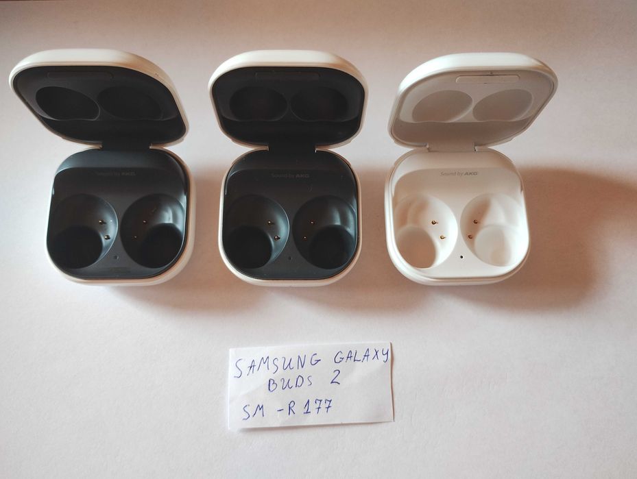 Samsung Galaxy Buds 2 SM-R177  само зарядна кутия без слушалки