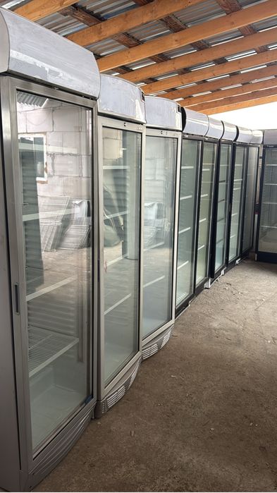 Витринный холодильник