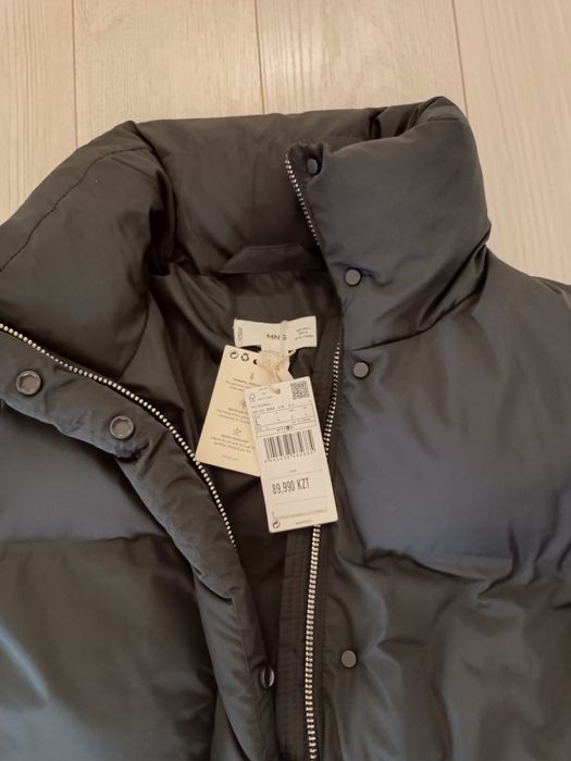 Продам куртку Mango
