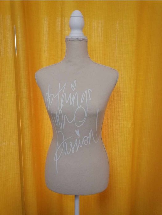 Manechini mireasă și mire