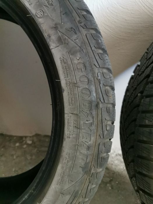 Anvelope iarna 225 50 R18