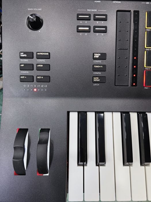 Синтезатор Akai MPC KEY 61