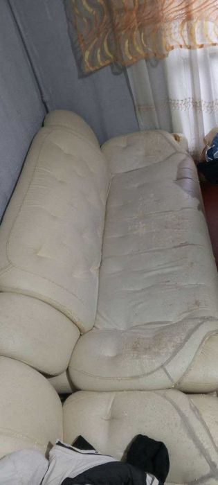 Продаётся мебель для офиса и квартиры  каркас прочный и целый