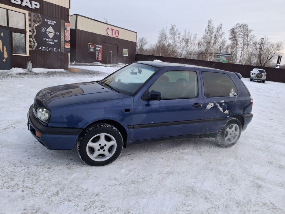 Golf 3 продам 1.8 моно
