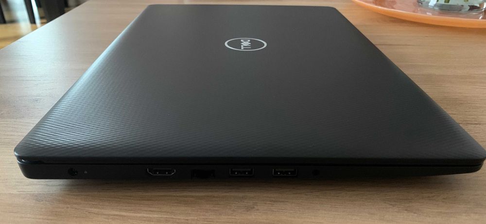 Ideal pentru scoala! Laptop Dell Inspiron 15 3000 intel i3 7th gen