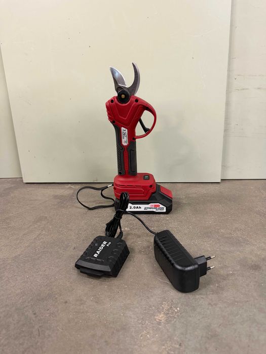 R20 Ножица лозарска безчеткова 25mm 2Ah/Кастрачка 18V4Ah 150mm(6")SDS