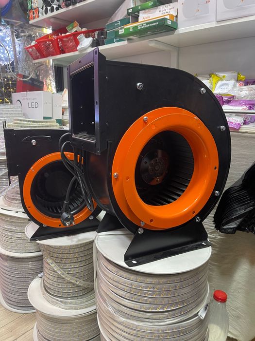 Продается вентиляционный вентилятор улиток 220в