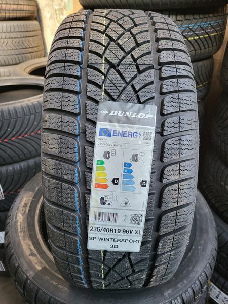 235/40/19 DUNLOP 4бр